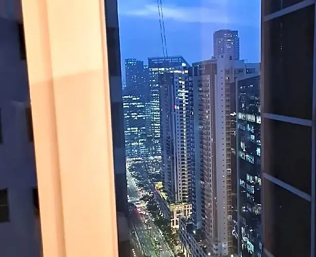 Homey Spacious Unit In Bgc - B Soma Nt Hotel