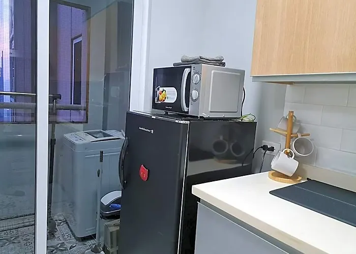 Homey Spacious Unit In Bgc - B Soma Nt